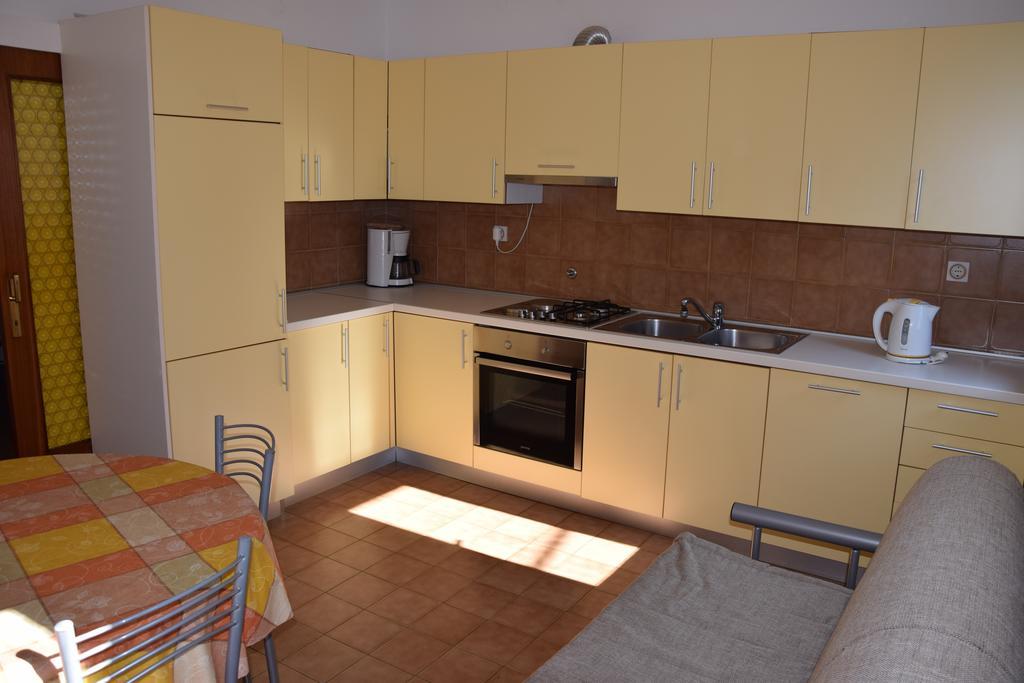 Apartment Marija With Terrace Brseč Chambre photo