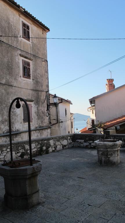 Apartment Marija With Terrace Brseč Extérieur photo